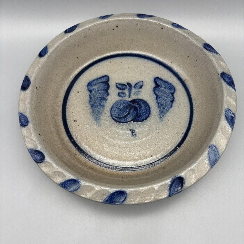 Rowe Pottery Works 10" Pie Plate Dish Apple Design Blue Stoneware 1987